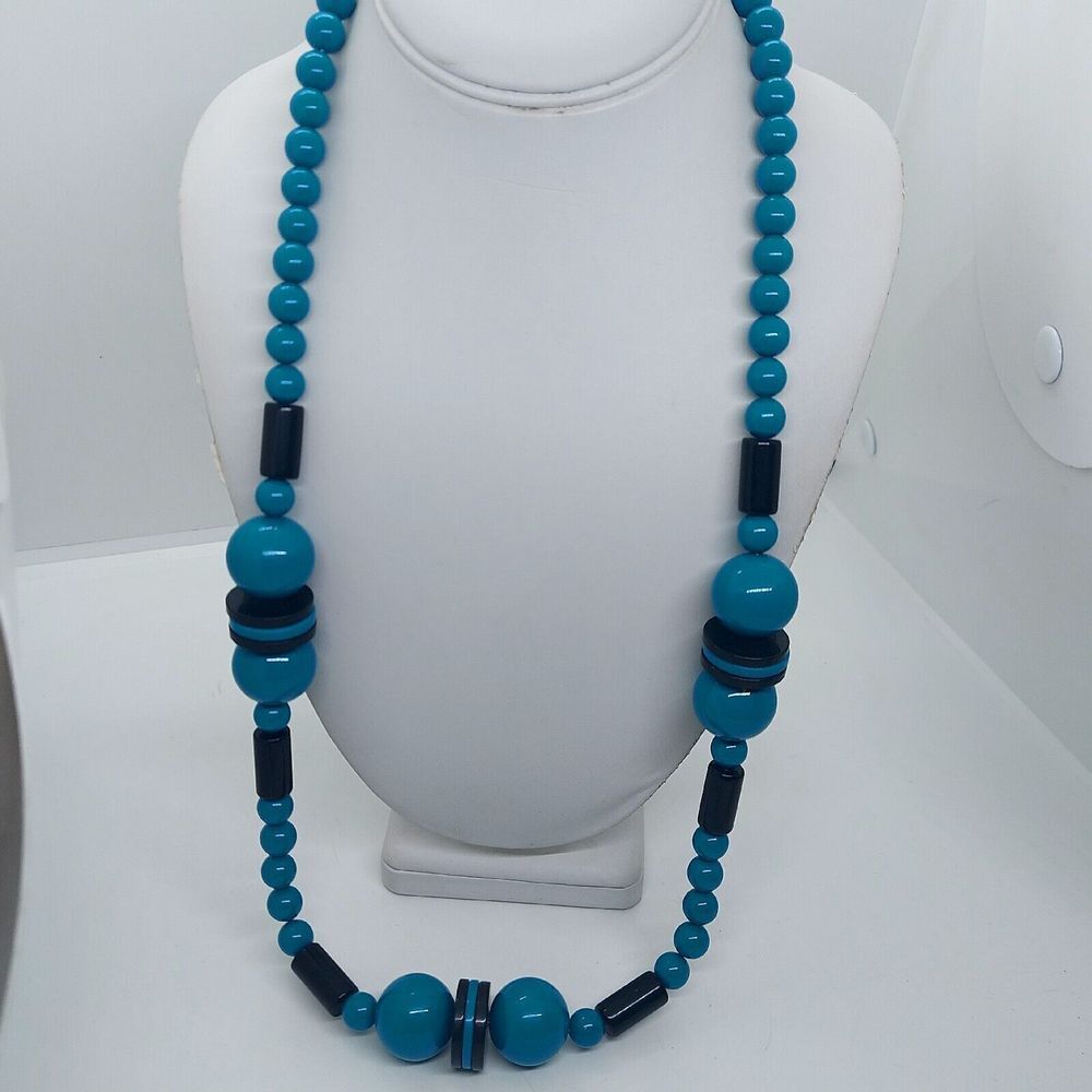 Vintage Chunky Turquoise Color‎ And Black Acrylic Necklace 32"